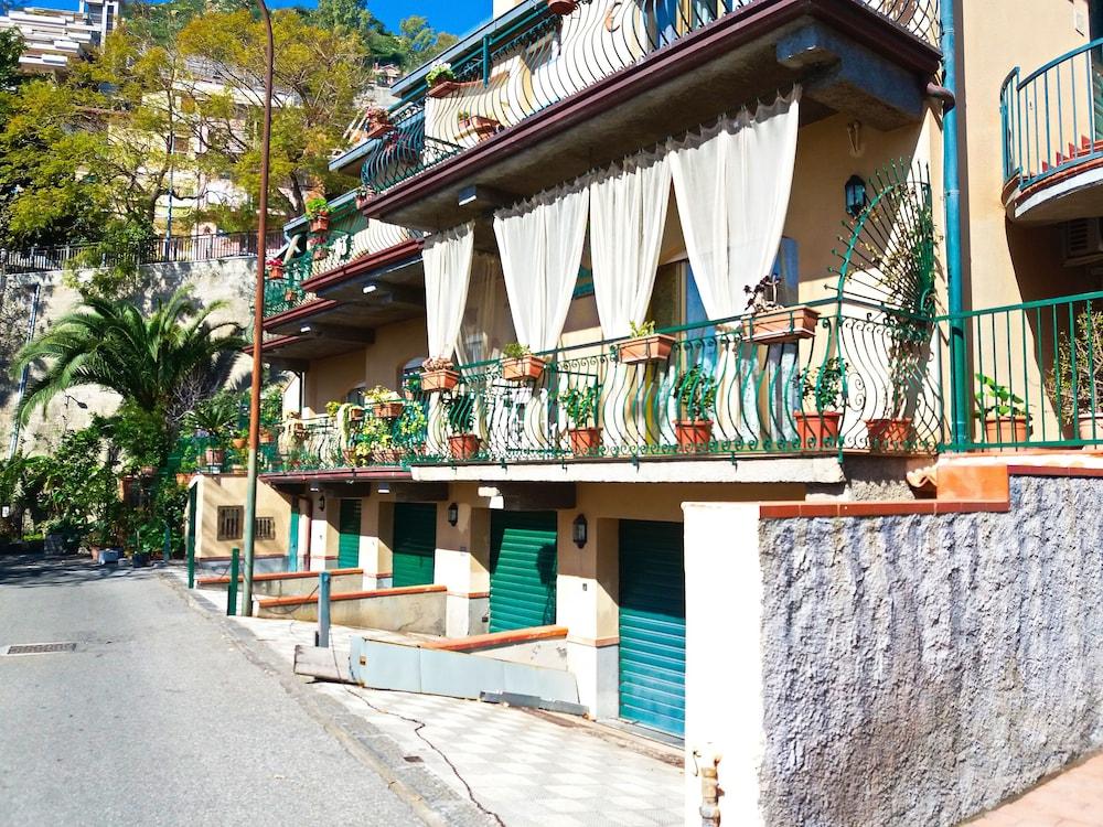 Bed And Breakfast Rosangela 타오르미나 외부 사진
